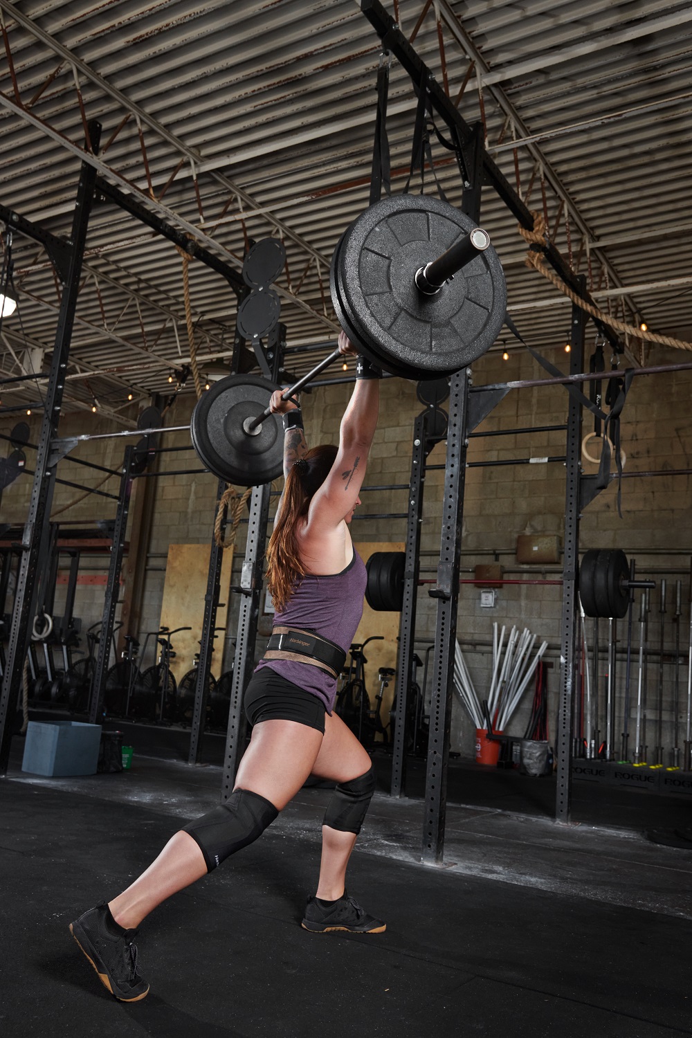 ⁦חגורת כושר מקצועי עם תמיכה מרופדת  4.5 אינץ' – "Harbinger Foam Core Belt 4.5⁩ – תמונה ⁦12⁩