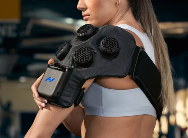⁦חגורת חימום/קירור ולחץ דינמי לכתף - Hyperice Contrast 2 Shoulder⁩ – תמונה ⁦6⁩
