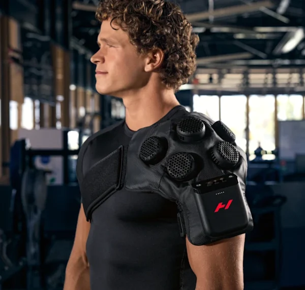 ⁦חגורת חימום/קירור ולחץ דינמי לכתף - Hyperice Contrast 2 Shoulder⁩ – תמונה ⁦5⁩